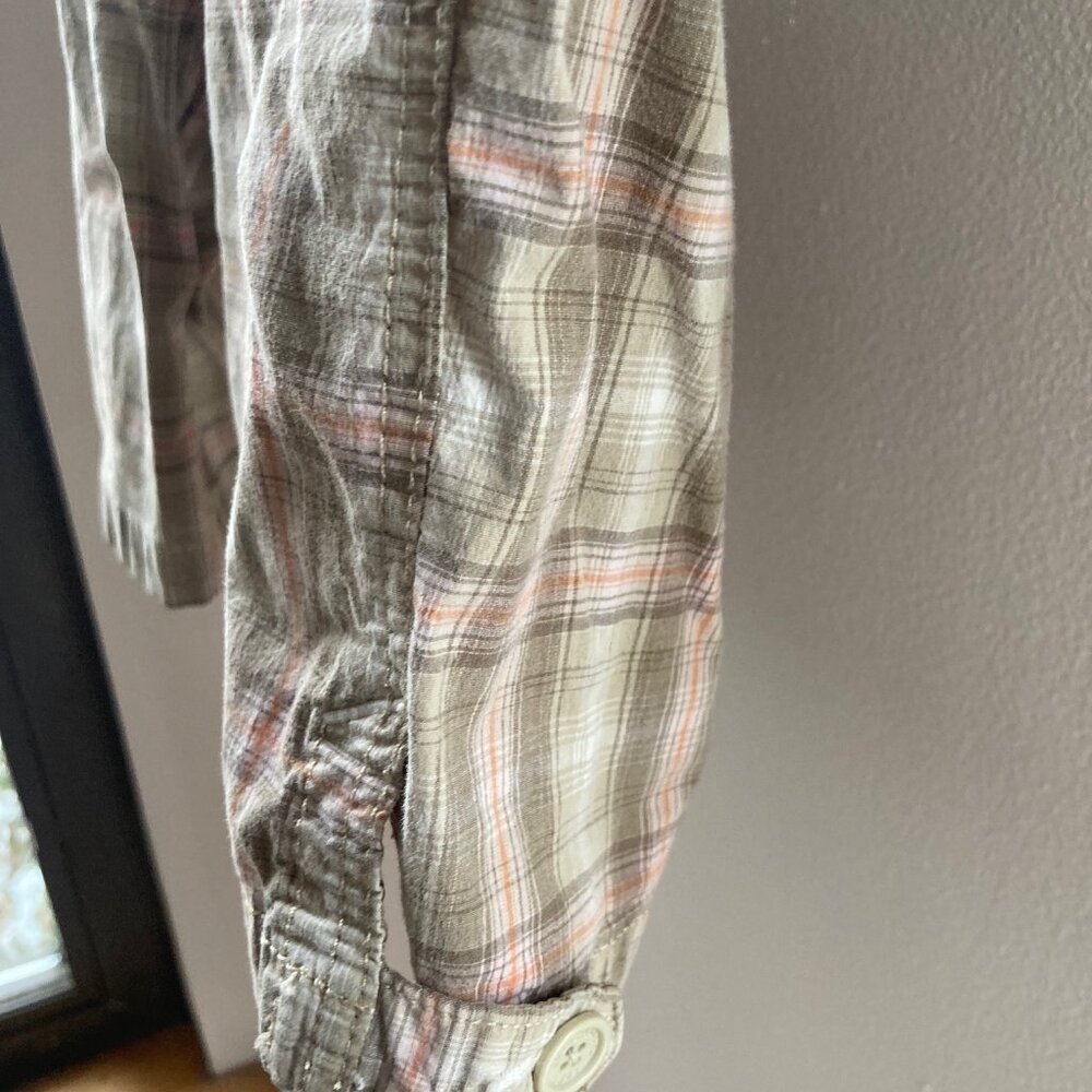 Abercrombie Plaid Shorts - Picture 5 of 12